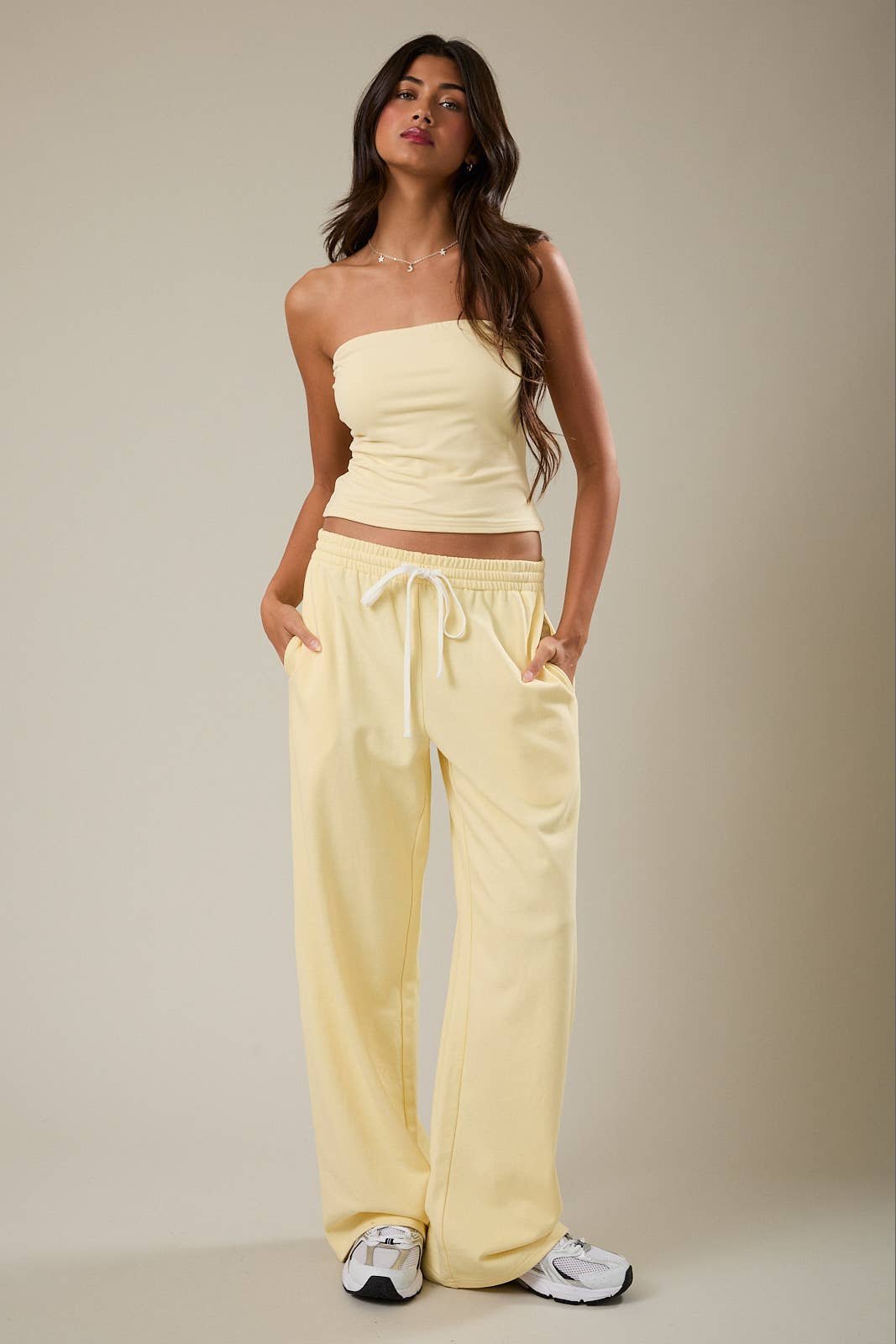 MID-RISE WIDE LEG SWEATPANTS (pre-order)